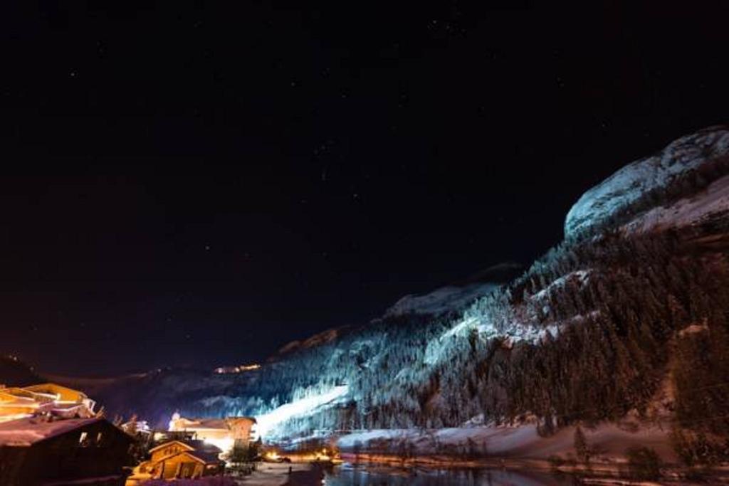 Chalet Chardons Hostel Tignes Kültér fotó
